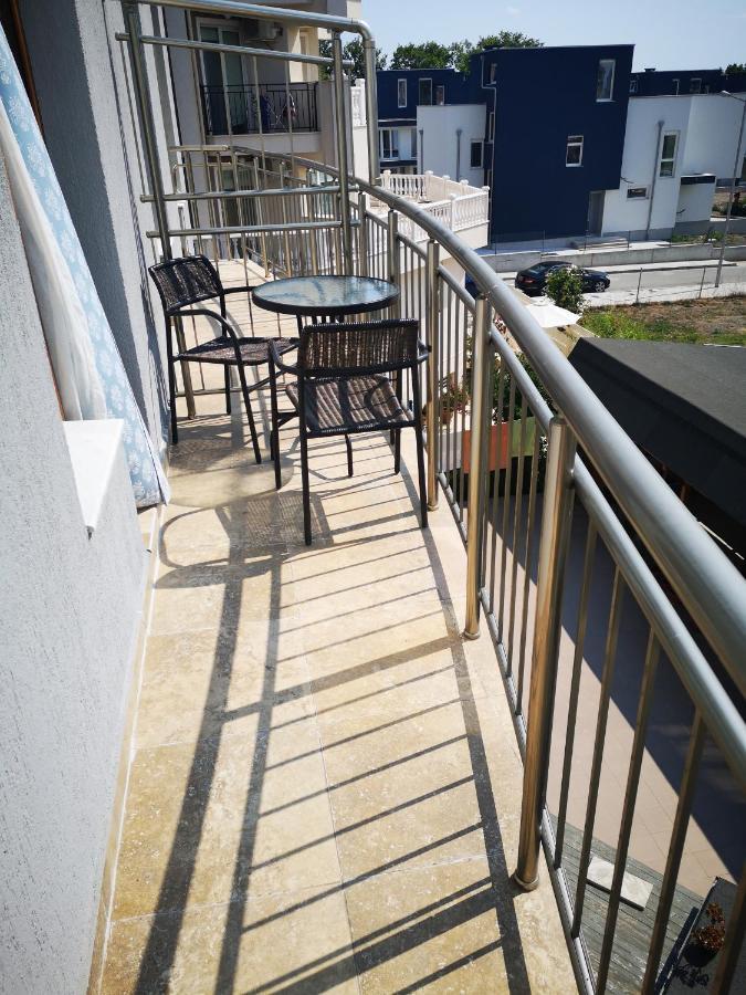 Guest House Petrovi رافدا المظهر الخارجي الصورة